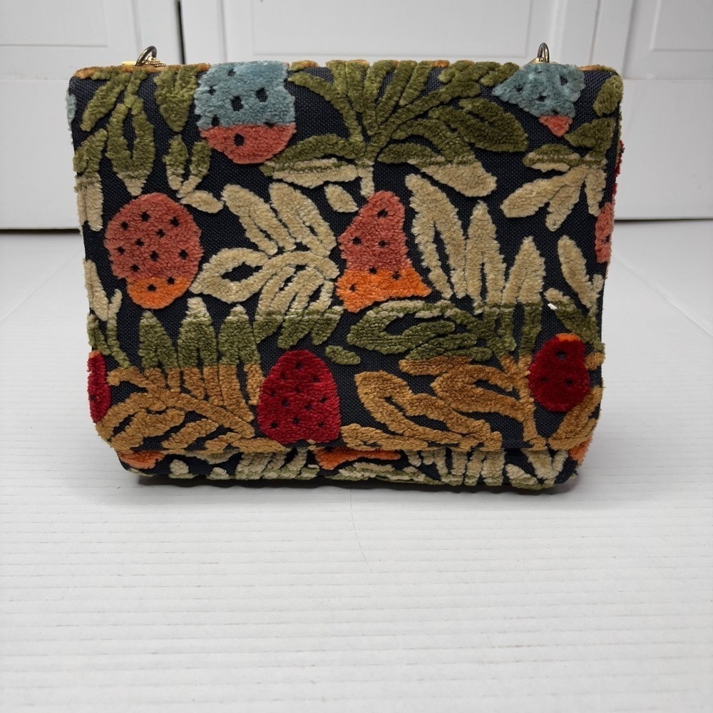 KADIN Vintage Floral Carpet Shoulder Bag